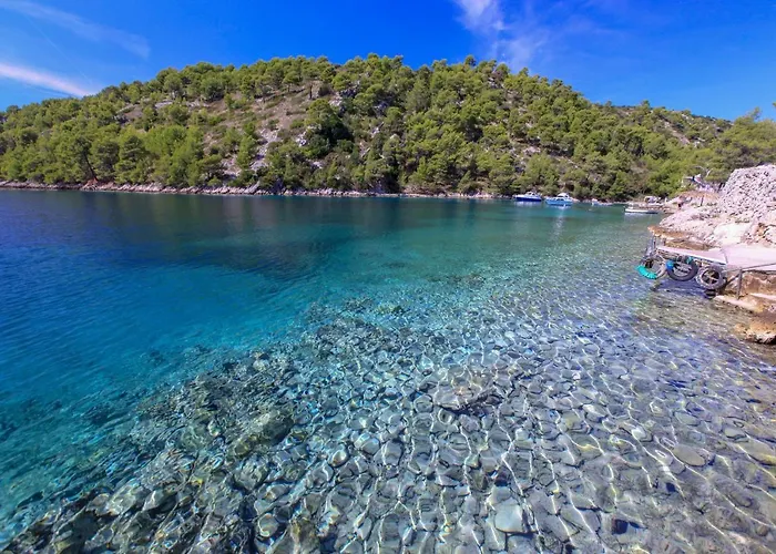 Robinson Jela Ferienhaus *