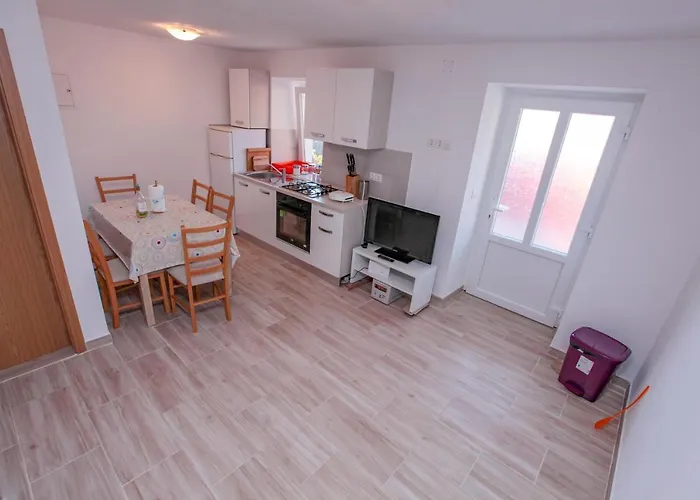 Robinson Jela Ferienhaus Bogomolje